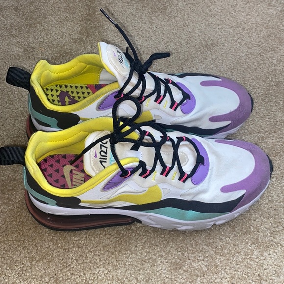 Nike Air Max 270 React Geometric Art Women’s - Picture 3 of 3